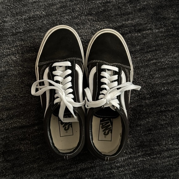 Gently used platform Vans - Picture 3 of 4